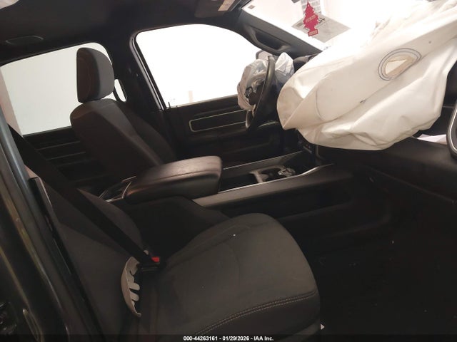 Продажа на аукционе авто 2024 Ram 2500 Big Horn  4x4 6'4 Box, vin: 3C6UR5DJ1RG161805, номер лота: 44263161