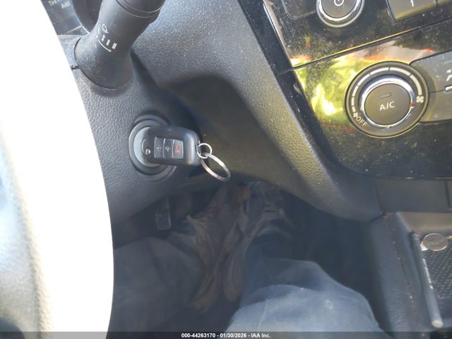 Nissan ROGUE S 2015 KNMAT2MV8FP525790 Image 11