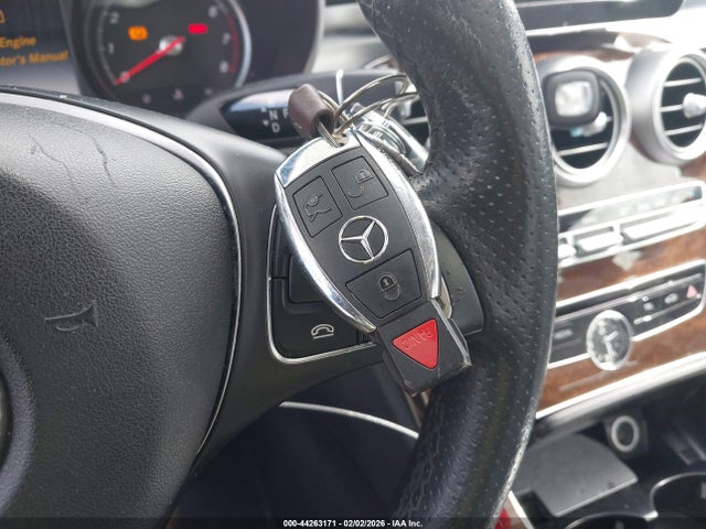 Aukcja sprzedaży 2018 Mercedes-benz C 300, vin: 55SWF4JB3JU276240, numer aukcji: 44263171