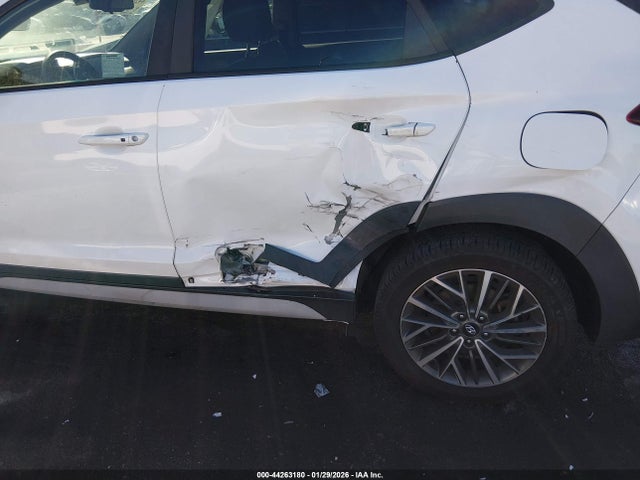 KM8J33AL2KU982837 Hyundai TUCSON SEL