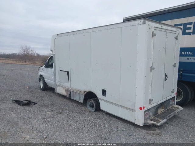 2022 Ford E-350 Cutaway მანქანა იყიდება აუქციონზე, vin: 1FDWE3FN3NDC19840, აუქციონის ნომერი: 44263182