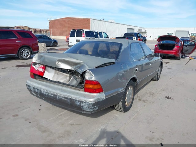 1995 LEXUS LS JT8UF22E8S0002438 Photo 3