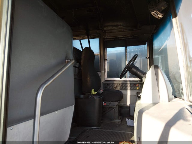 Thomas School Bus 2016 1T7Y84E2XG1094568 Image 5