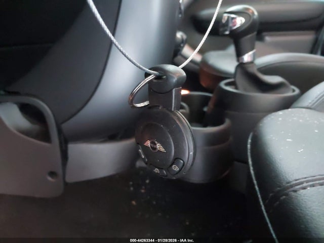 2016 MINI COUNTRYMAN WMWZC3C54GWT07120 Photo 10