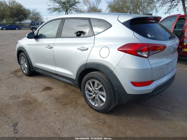 KM8J23A48JU773662 Hyundai TUCSON SE