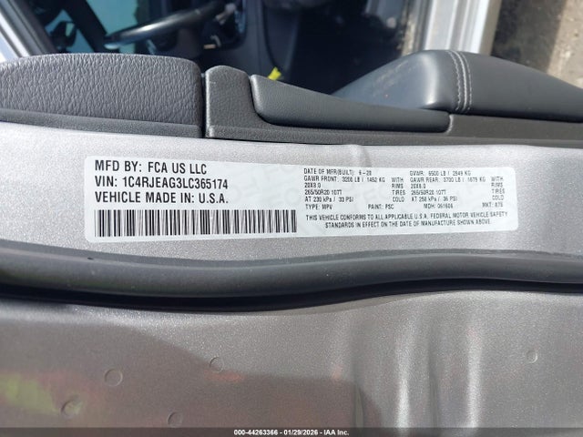 1C4RJEAG3LC365174 Jeep Grand Cherokee Altitude 4x2