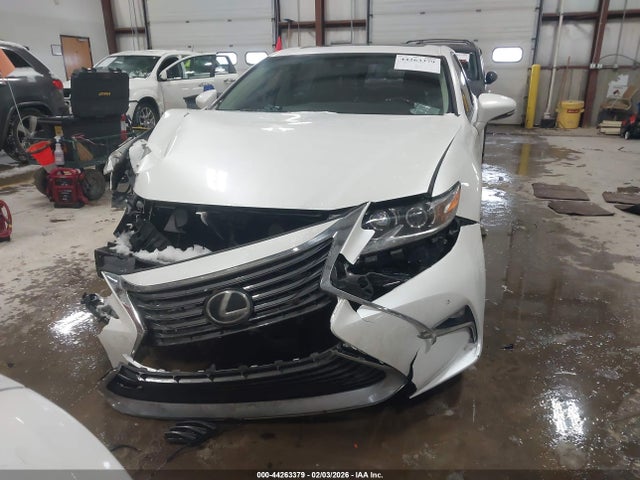 44263379 :رقم المزاد ، 58ABK1GG1GU022284 vin ، 2016 Lexus Es 350 مزاد بيع