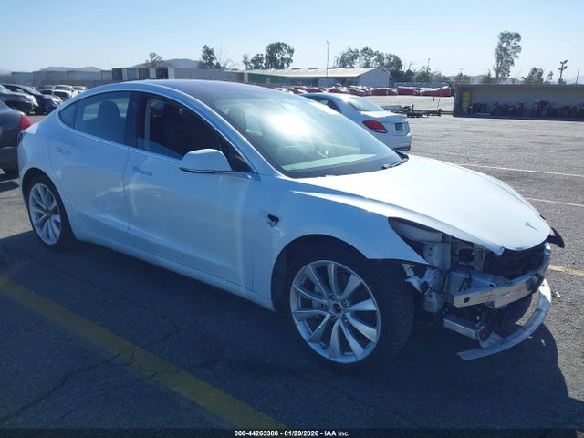 2018 TESLA MODEL 3 5YJ3E1EB4JF134348 Photo 0