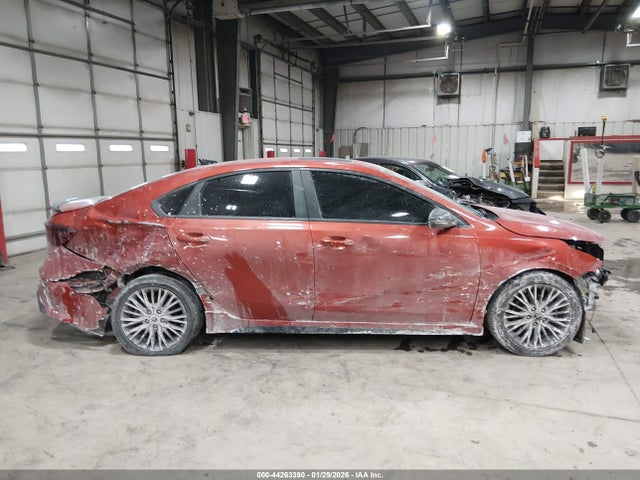 2022 Kia Forte Gt-line მანქანა იყიდება აუქციონზე, vin: 3KPF54ADXNE470992, აუქციონის ნომერი: 44263390