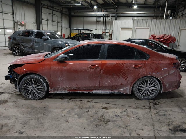 2022 Kia Forte Gt-line მანქანა იყიდება აუქციონზე, vin: 3KPF54ADXNE470992, აუქციონის ნომერი: 44263390