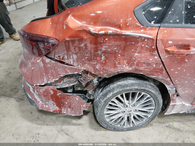 2022 Kia Forte Gt-line მანქანა იყიდება აუქციონზე, vin: 3KPF54ADXNE470992, აუქციონის ნომერი: 44263390