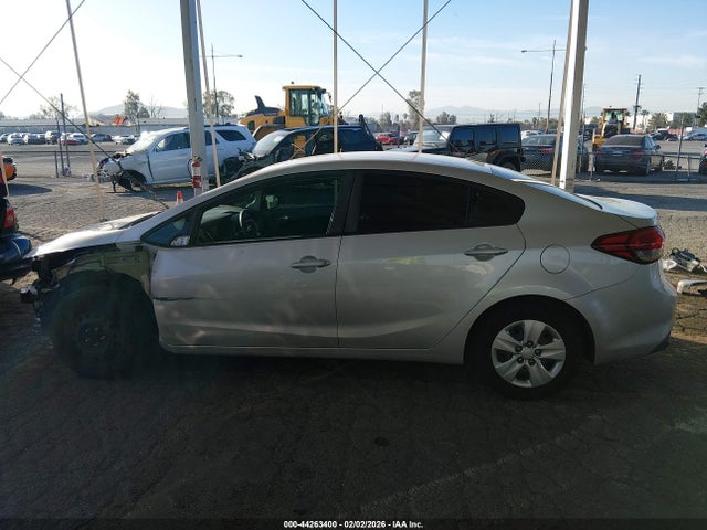 3KPFK4A77HE139553 KIA FORTE LX