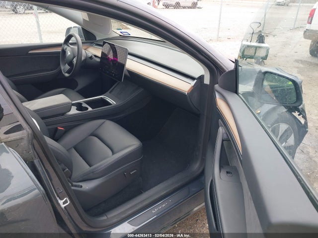 2023 TESLA MODEL Y 7SAYGDEE1PA088871 Photo 4