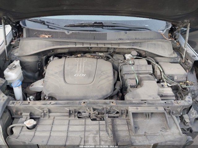 5XYPGDA54GG038556 KIA Sorento 3.3l Lx