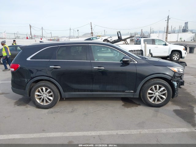 5XYPGDA54GG038556 KIA Sorento 3.3l Lx