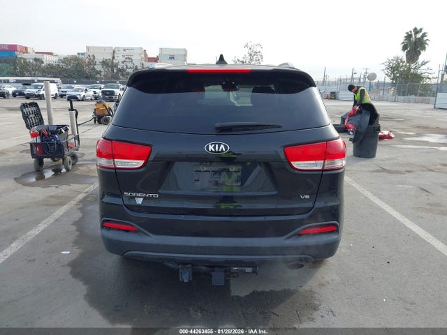 5XYPGDA54GG038556 KIA Sorento 3.3l Lx