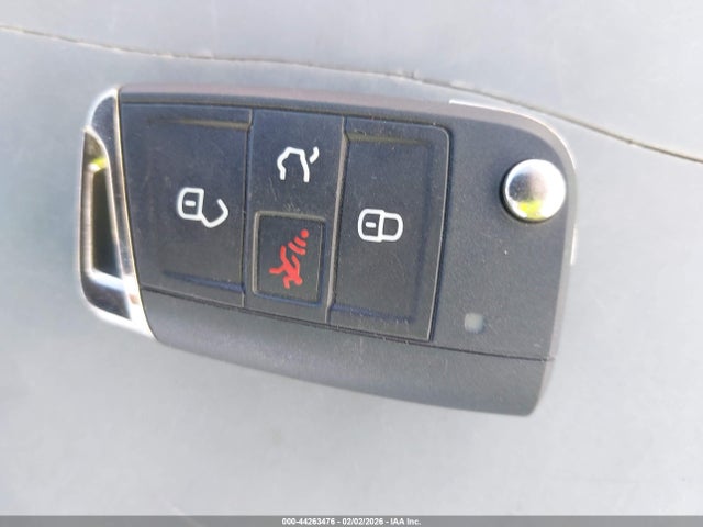 2020 VOLKSWAGEN TIGUAN 3VV3B7AXXLM106101 Photo 10