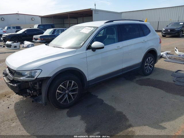 2020 VOLKSWAGEN TIGUAN 3VV3B7AXXLM106101 Photo 1