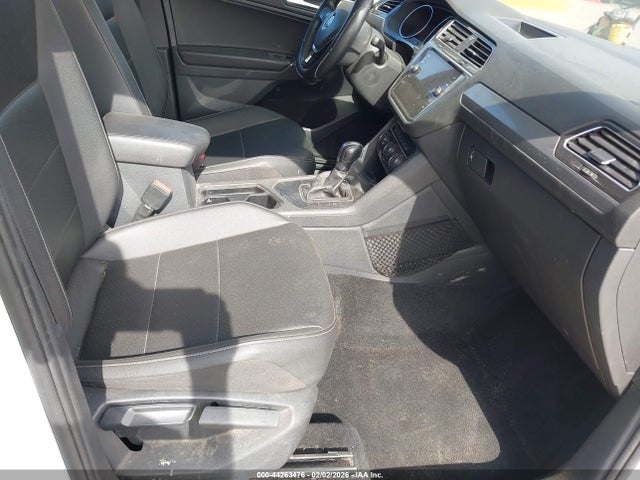 2020 VOLKSWAGEN TIGUAN 3VV3B7AXXLM106101 Photo 4