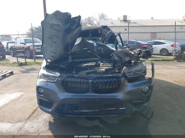 WBXHT3C31GP885380 BMW X1 Xdrive28i