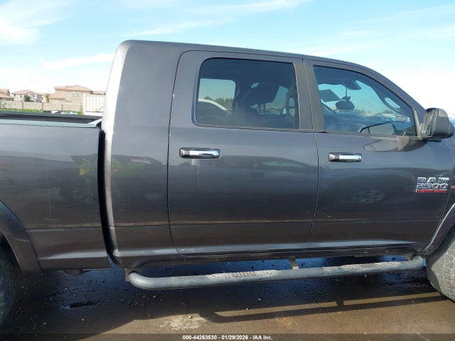 3C6UR5ML8HG502620 RAM 2500 Big Horn 4x4 6&#039;4 Box