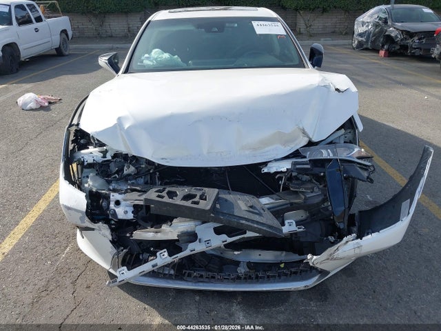44263535 :رقم المزاد ، 58ADZ1B1XMU088139 vin ، 2021 Lexus Es 350 مزاد بيع