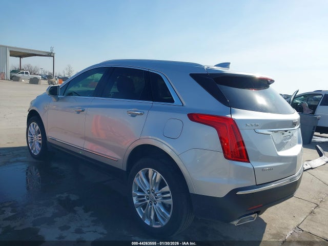 2019 CADILLAC XT5 1GYKNERS8KZ287060 Photo 2