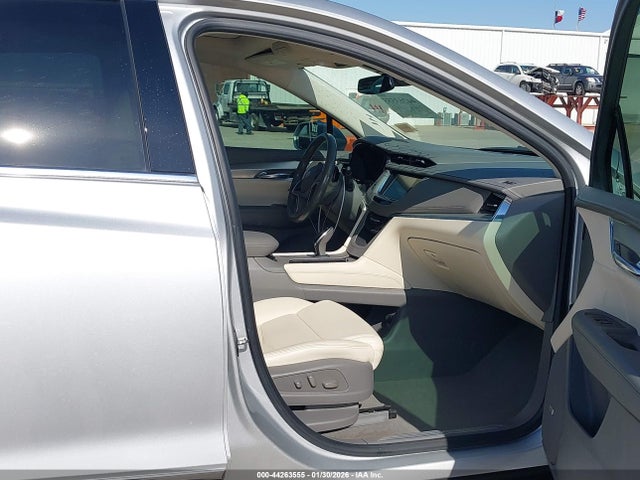 2019 CADILLAC XT5 1GYKNERS8KZ287060 Photo 4
