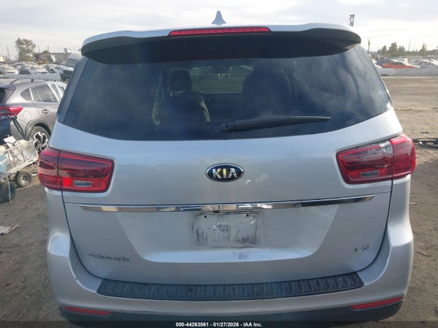 KNDMB5C18L6582704 KIA SEDONA LX