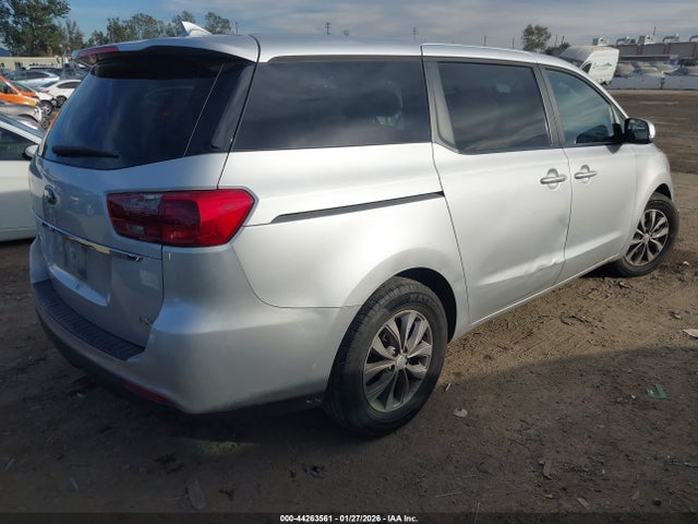 KNDMB5C18L6582704 KIA SEDONA LX