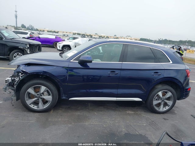 Aukcja sprzedaży 2023 Audi Q5 Premium 40 Tfsi Quattro S Tronic, vin: WA1ABAFY0P2128846, numer aukcji: 44263570