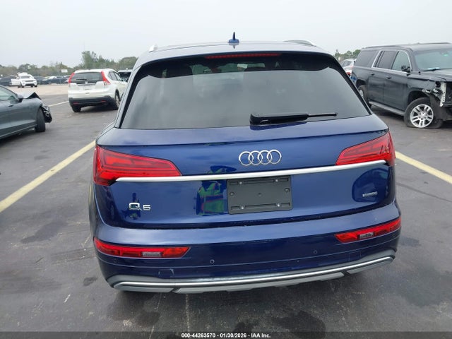 Aukcja sprzedaży 2023 Audi Q5 Premium 40 Tfsi Quattro S Tronic, vin: WA1ABAFY0P2128846, numer aukcji: 44263570