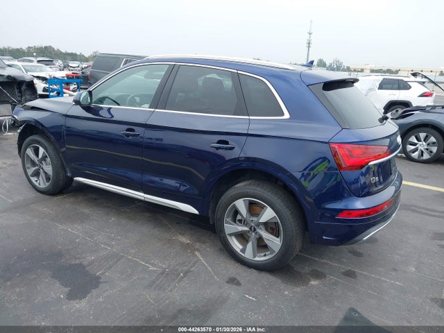 2023 AUDI Q5 WA1ABAFY0P2128846 Photo 2