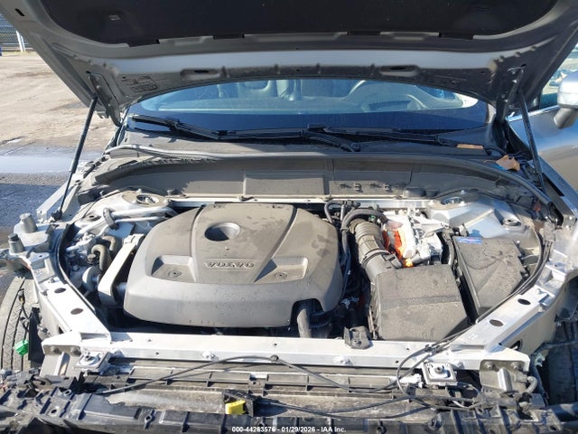 2019 VOLVO XC60 HYBRID LYVBR0DL7KB236721 Photo 9