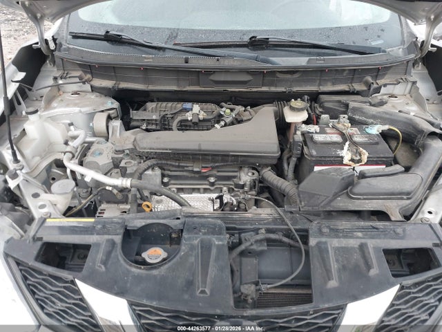 KNMAT2MV8GP726347 Nissan ROGUE SV