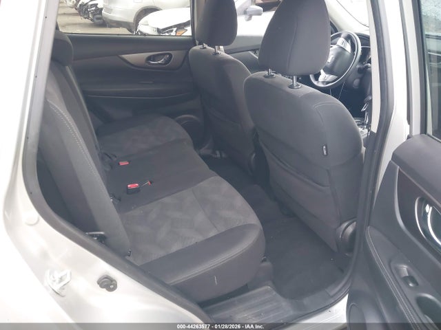 KNMAT2MV8GP726347 Nissan ROGUE SV