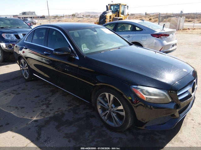 44263588 :رقم المزاد ، 55SWF4JB6HU231979 vin ، 2017 Mercedes-benz C 300 Luxury/sport مزاد بيع