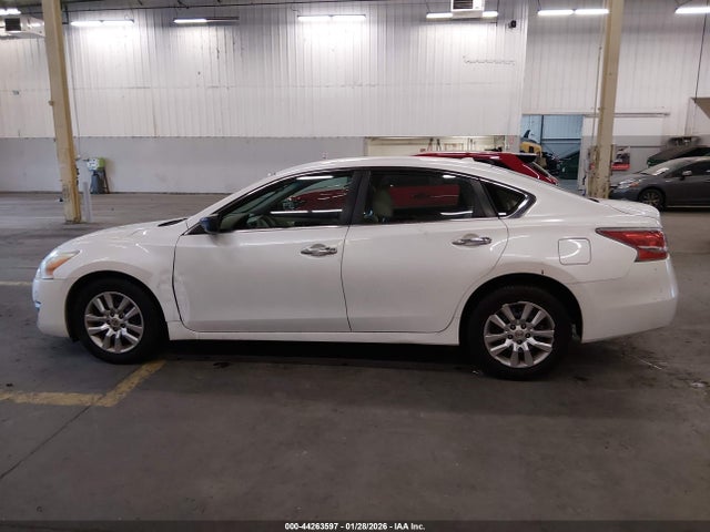Nissan Altima 2.5 S 2014 1N4AL3AP7EC428734 Image 14