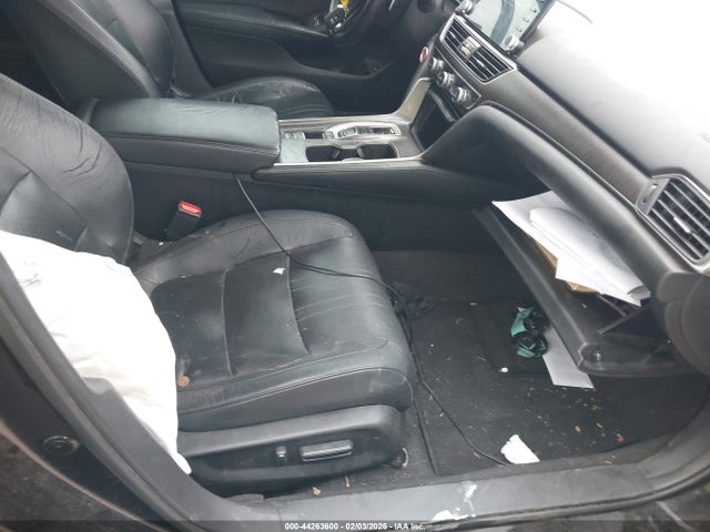 Продажа на аукционе авто 2018 Honda Accord Ex-l 2.0t, vin: 1HGCV2F5XJA002428, номер лота: 44263600