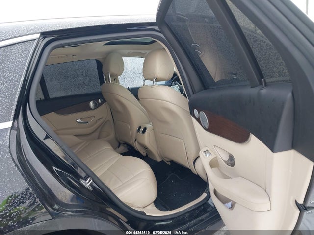 Продажа на аукционе авто 2020 Mercedes-benz Glc 300 4matic, vin: WDC0G8EB8LF716578, номер лота: 44263619