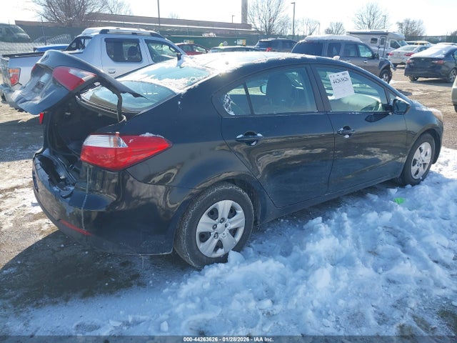KNAFK4A6XF5423983 KIA FORTE LX