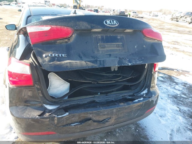 KNAFK4A6XF5423983 KIA FORTE LX