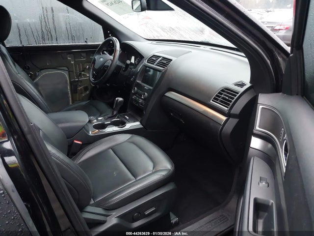 1FM5K8D84KGA52719 Ford EXPLORER XLT