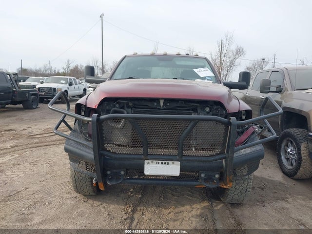 44263646 :رقم المزاد ، 3C6UR5CL0JG201654 vin ، 2018 Ram 2500 Tradesman  4x4 6'4 Box مزاد بيع