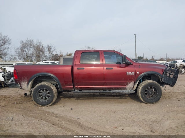 44263646 :رقم المزاد ، 3C6UR5CL0JG201654 vin ، 2018 Ram 2500 Tradesman  4x4 6'4 Box مزاد بيع