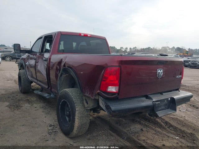 44263646 :رقم المزاد ، 3C6UR5CL0JG201654 vin ، 2018 Ram 2500 Tradesman  4x4 6'4 Box مزاد بيع