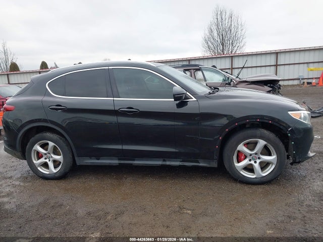 ZASFAKAN1J7B79825 Alfa Romeo Stelvio Awd