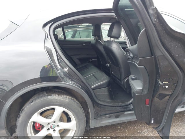 2018 ALFA ROMEO STELVIO ZASFAKAN1J7B79825 Photo 7