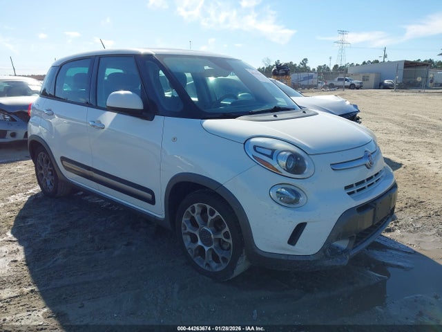 2014 FIAT 500L ZFBCFADH7EZ011942 Photo 0