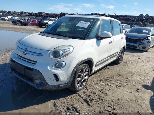 2014 FIAT 500L ZFBCFADH7EZ011942 Photo 1